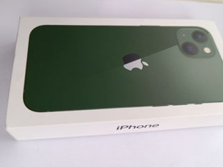 iPhone 13 green foto 3