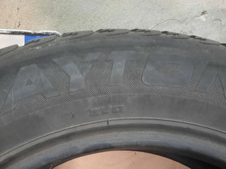 2 anvelope 205/60 R 16 de iarnă 40 %. DAYTON. foto 4