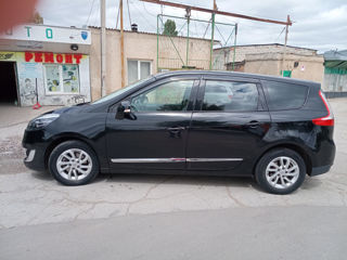 Renault Grand Scenic foto 4