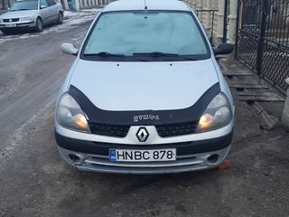 Renault Clio foto 2