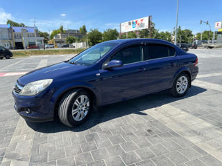 Opel Astra фото 2