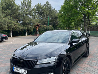 Skoda Superb foto 2