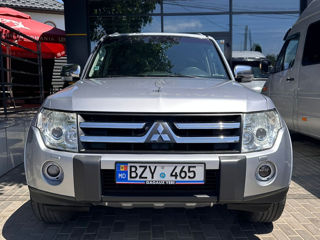 Mitsubishi Pajero foto 3