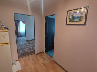 Apartament cu 3 camere, 57 m², Tineret, Ungheni foto 2