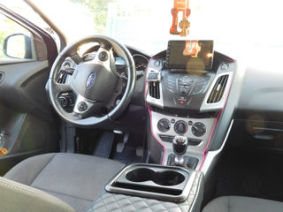 Ford Focus фото 6