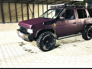 Nissan Terrano foto 2