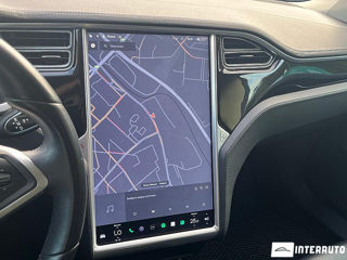 Tesla Model S foto 12