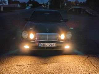 Mercedes E-Class foto 9