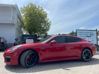 Porsche Panamera foto 2