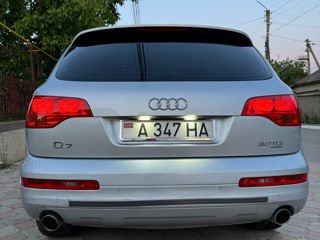 Audi Q7 foto 8