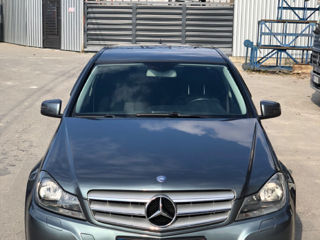 Mercedes C-Class foto 5