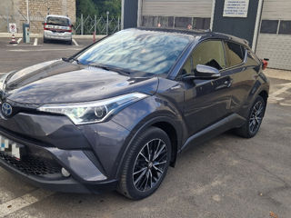 Toyota C-HR foto 3