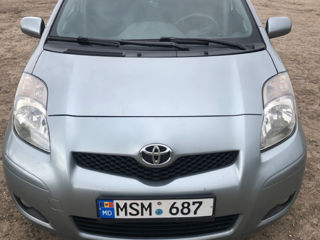 Toyota Yaris foto 1