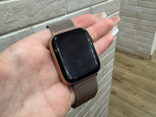 Apple Watch Series 4 44mm foto 1