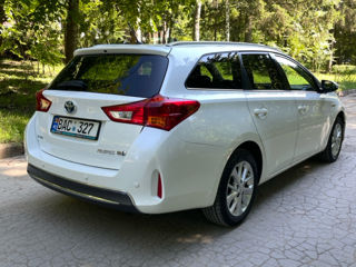 Toyota Auris foto 4