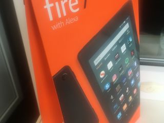 Amazon - Fire  - 7  Tablet  -  Green foto 1