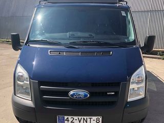 Ford Transit foto 2