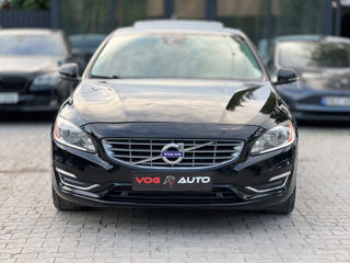 Volvo S60 foto 2