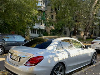 Mercedes C-Class foto 2