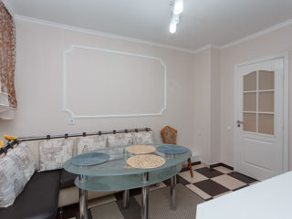 Apartament cu 4 camere, 82 m², Râșcani, Chișinău foto 2