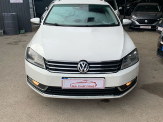 Volkswagen Passat foto 3