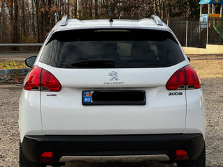 Peugeot 2008 foto 5