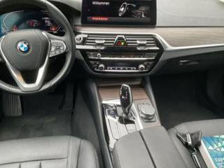 BMW 5 Series foto 4