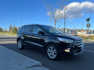 Ford Kuga foto 2