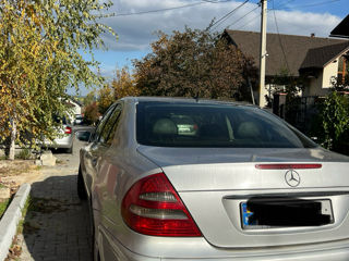 Mercedes E-Class foto 6