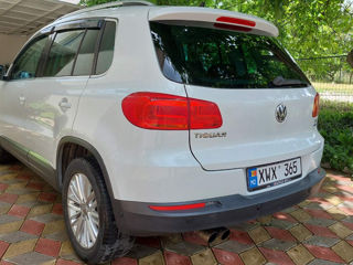 Volkswagen Tiguan foto 2