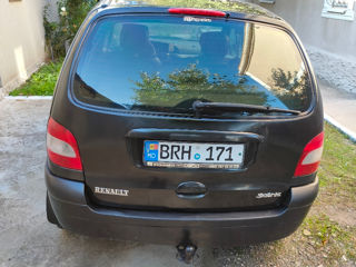 Renault Scenic foto 9