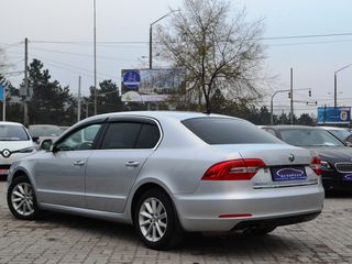 Skoda Superb foto 4