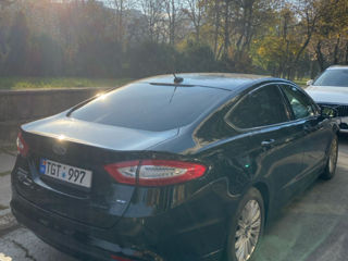 Ford Fusion foto 3