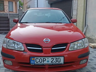 Nissan Almera foto 9