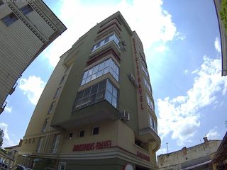 Centru > Apartament cu 2 camere, 70m, Chisinau, Stefan cel Mare 1 foto 3