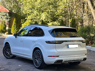 Porsche Cayenne foto 9