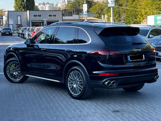 Porsche Cayenne foto 3