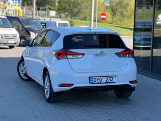 Toyota Auris foto 3