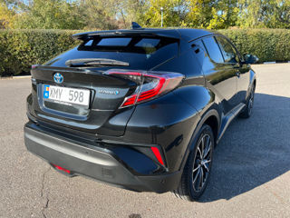 Toyota C-HR foto 7