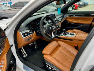 BMW 7 Series foto 9