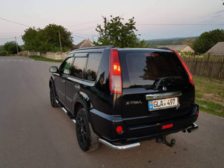 Nissan X-Trail foto 2