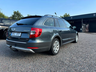 Skoda Superb foto 3