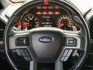 Ford F-150 foto 12