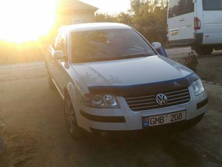 Volkswagen Passat foto 3