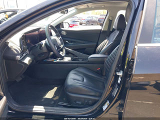 Hyundai Elantra фото 11