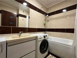 Apartament cu 2 camere, 76 m², Botanica, Chișinău foto 8