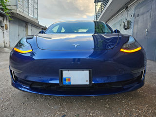 Tesla Model 3 foto 3