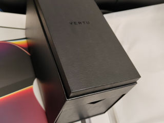 Vertu Signature Touch ( Android ) foto 4