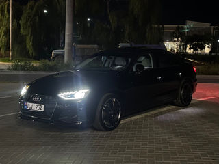 Audi A4 foto 2