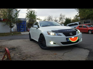 Lexus IS Series